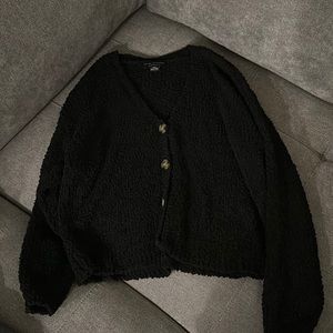 Women Black Comfy Sweater-S
